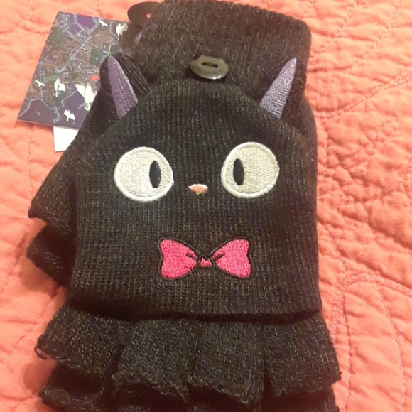 NWT Studio Ghilbi Glommet Gloves - Picture 3 of 3